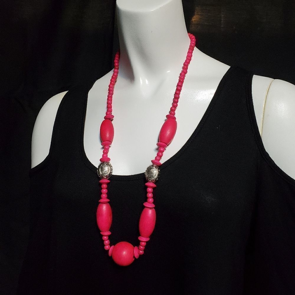 Pink & Silver Beaded Necklace